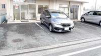 牧沢薬局の駐車場