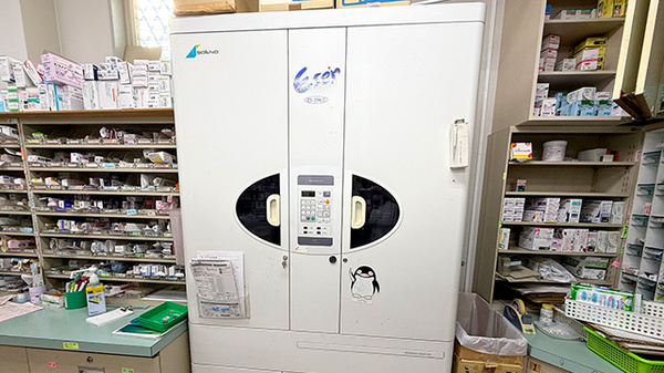 緑薬局太田有限会社袋井店の調剤器具