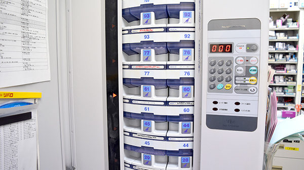 志賀プリスケア薬局の調剤器具