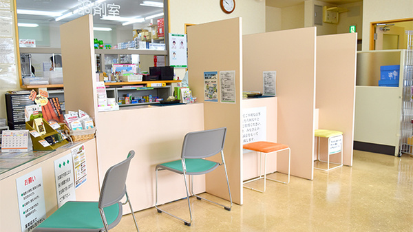 箔山堂　作見薬局の受付/カウンター