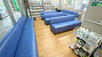 そうごう薬局 成田富里店の待合スペース