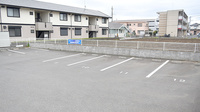 小中台町アズール調剤薬局の駐車場