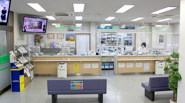 セントラル薬局千葉店の受付/カウンター