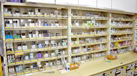 たから薬局北総店の薬棚