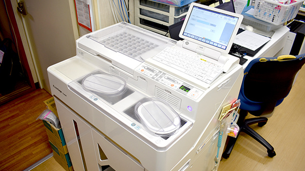ベル薬局　白金店の調剤器具