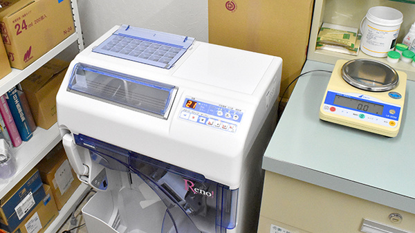わかな薬局おゆみ野店の調剤器具