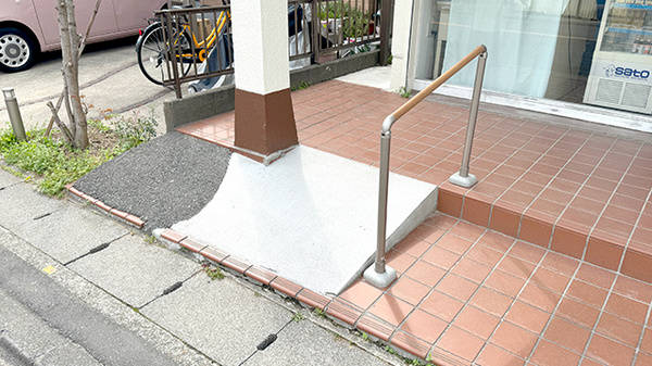 河野薬局のバリアフリー設備