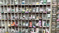 薫風薬局の薬棚