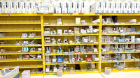 友愛薬局　千葉中央店の薬棚