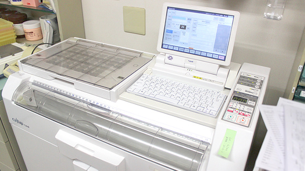アカカベ薬局　岡山店の調剤器具