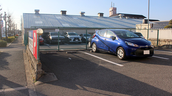 アカカベ薬局　岡山店の駐車場