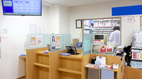 アカカベ薬局　上新庄店の受付/カウンター