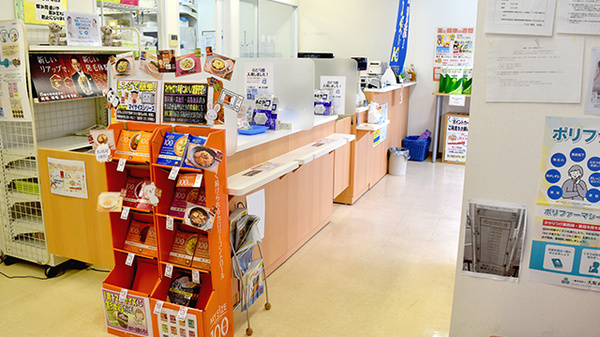 アカカベ薬局　大利店の受付/カウンター