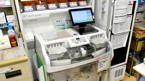 津久野カイセイ薬局の調剤器具