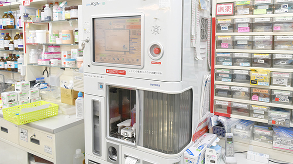 キタバ薬局　河内長野店の調剤器具