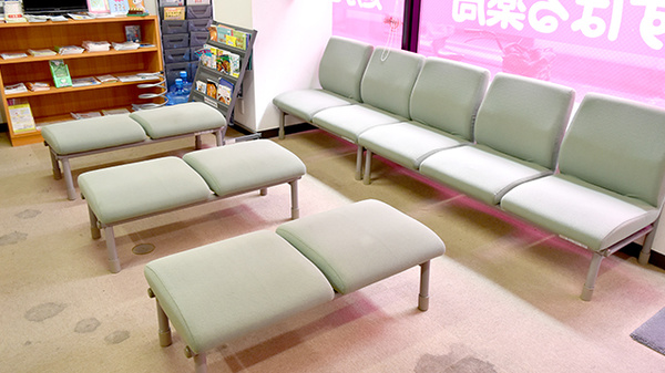 すばる薬局の待合スペース