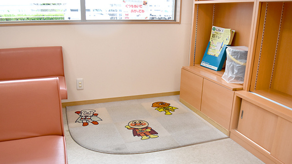 つばさ薬局鮎川店のキッズ用設備