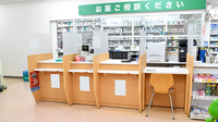 アカカベ薬局　船場店の受付/カウンター