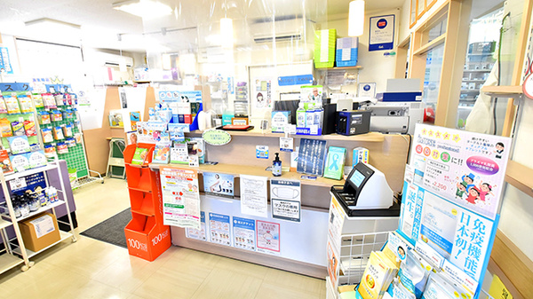 クオール薬局藤阪元町店の受付/カウンター