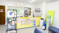 まる薬局 南茨木店の受付/カウンター