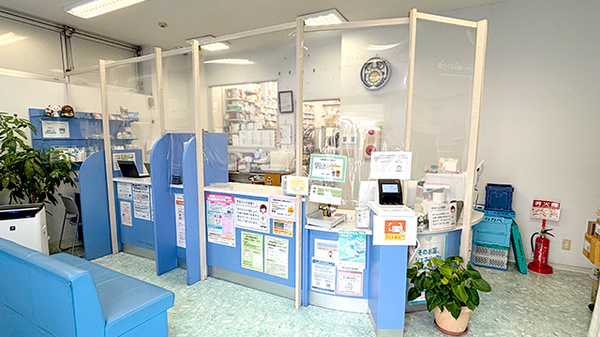 メイプル薬局の受付/カウンター