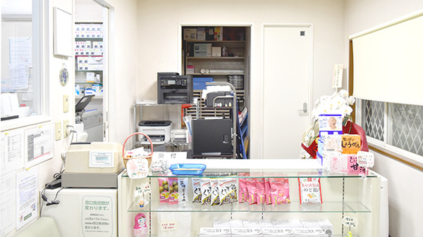 幸生堂薬局の受付/カウンター