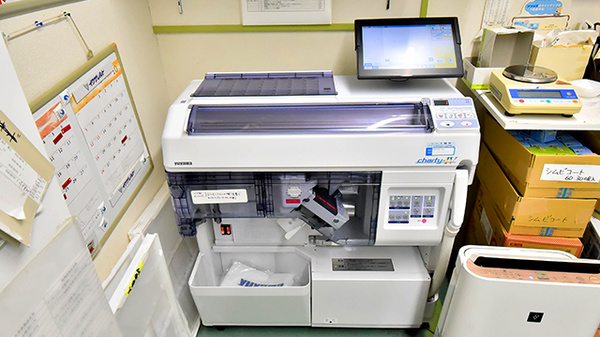 幸生堂薬局 滝谷店の調剤器具