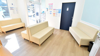 ファーマライズ薬局　河内長野店の待合スペース