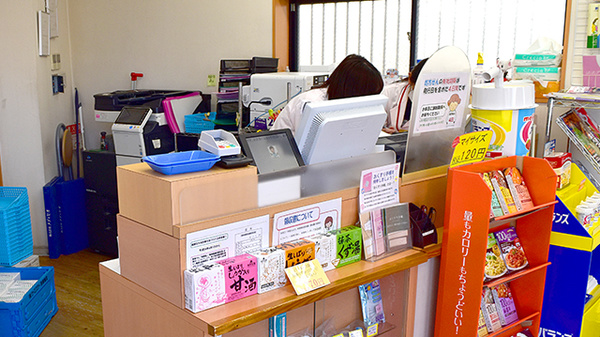 阪神調剤薬局　京阪枚方店の受付/カウンター