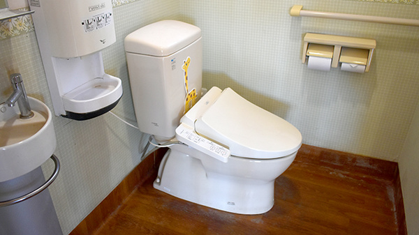 ワタナベ薬局　上宮永店のお手洗い