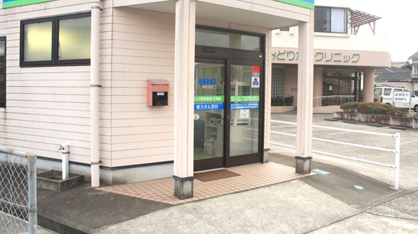 ニック調剤薬局木場店の入口