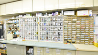 大浦中央調剤薬局の薬棚