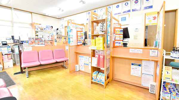 クオールまるやま薬局の受付/カウンター