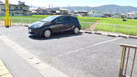 小山薬局の駐車場