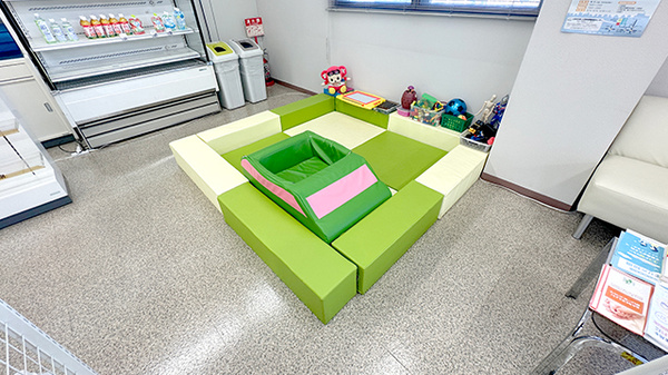 上田薬剤師会会営薬局のキッズ用設備