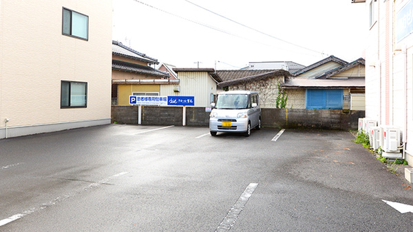 クオール薬局皆生温泉店の駐車場