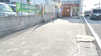 どい薬局の駐車場