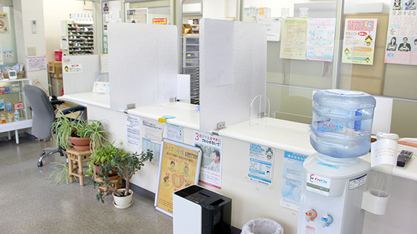 有限会社ホテイ薬局山代店の受付/カウンター