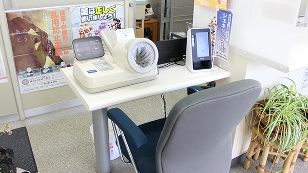 有限会社ホテイ薬局山代店の血圧計
