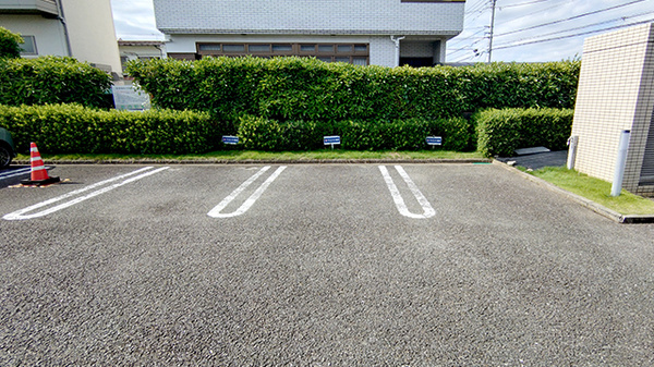 クリエイト薬局三鷹牟礼五丁目店の駐車場