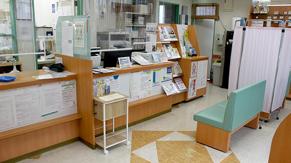 かえで薬局の受付/カウンター