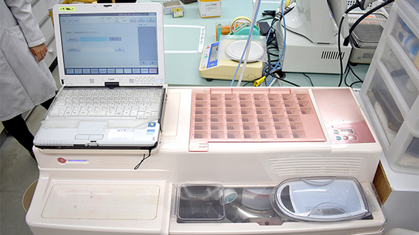 スギ薬局　弦巻店の調剤器具