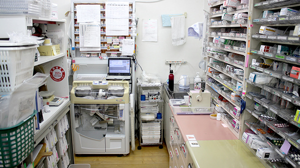 コープ藤野保険薬局の調剤室