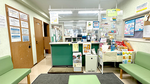 西岡メディカル薬局野幌店の受付/カウンター