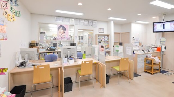 ノルデン薬局山の手店の受付/カウンター