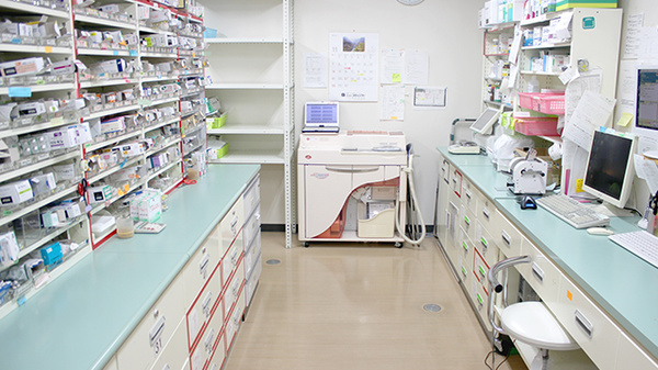 三信調剤薬局北2条店の調剤室