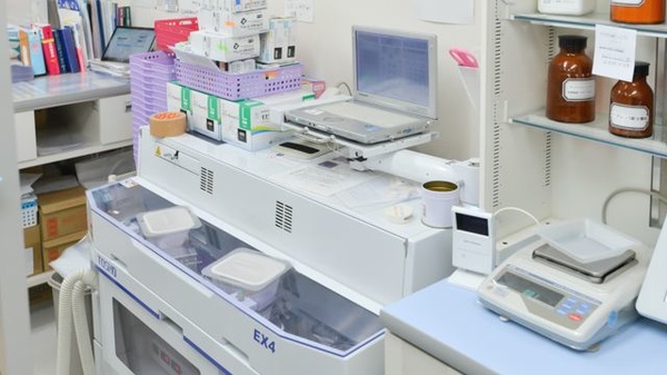 ノルデン薬局藤野店の調剤器具