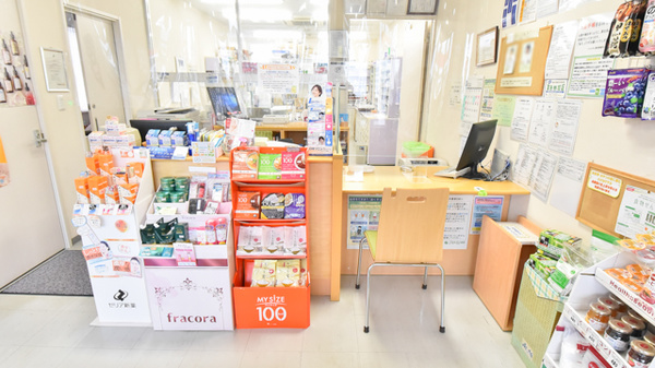 ウェルネス薬局函館石川店の受付/カウンター