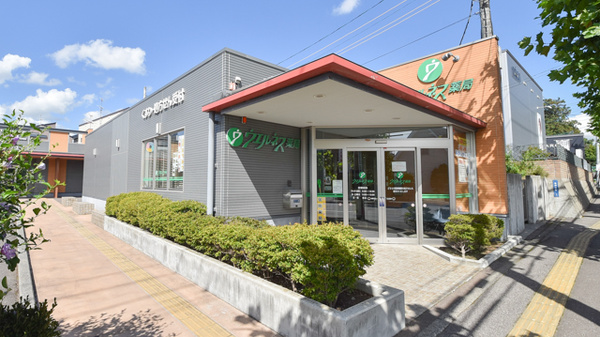 ウェルネス薬局亀田本町店の外観