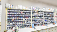 ウェルネス薬局亀田本町店の薬棚